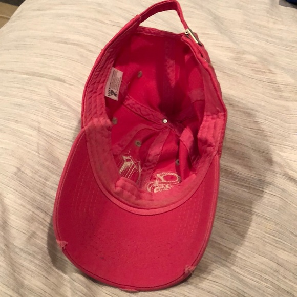 Woman’s hat - Picture 3 of 3